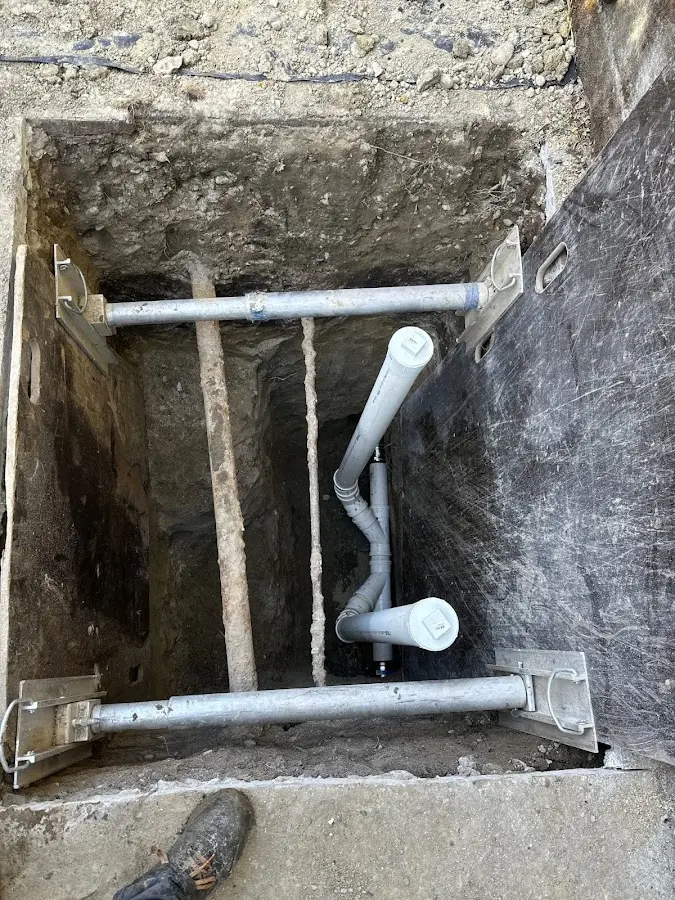 Experienced plumber completing Drain Cleaning work in Pittsfield